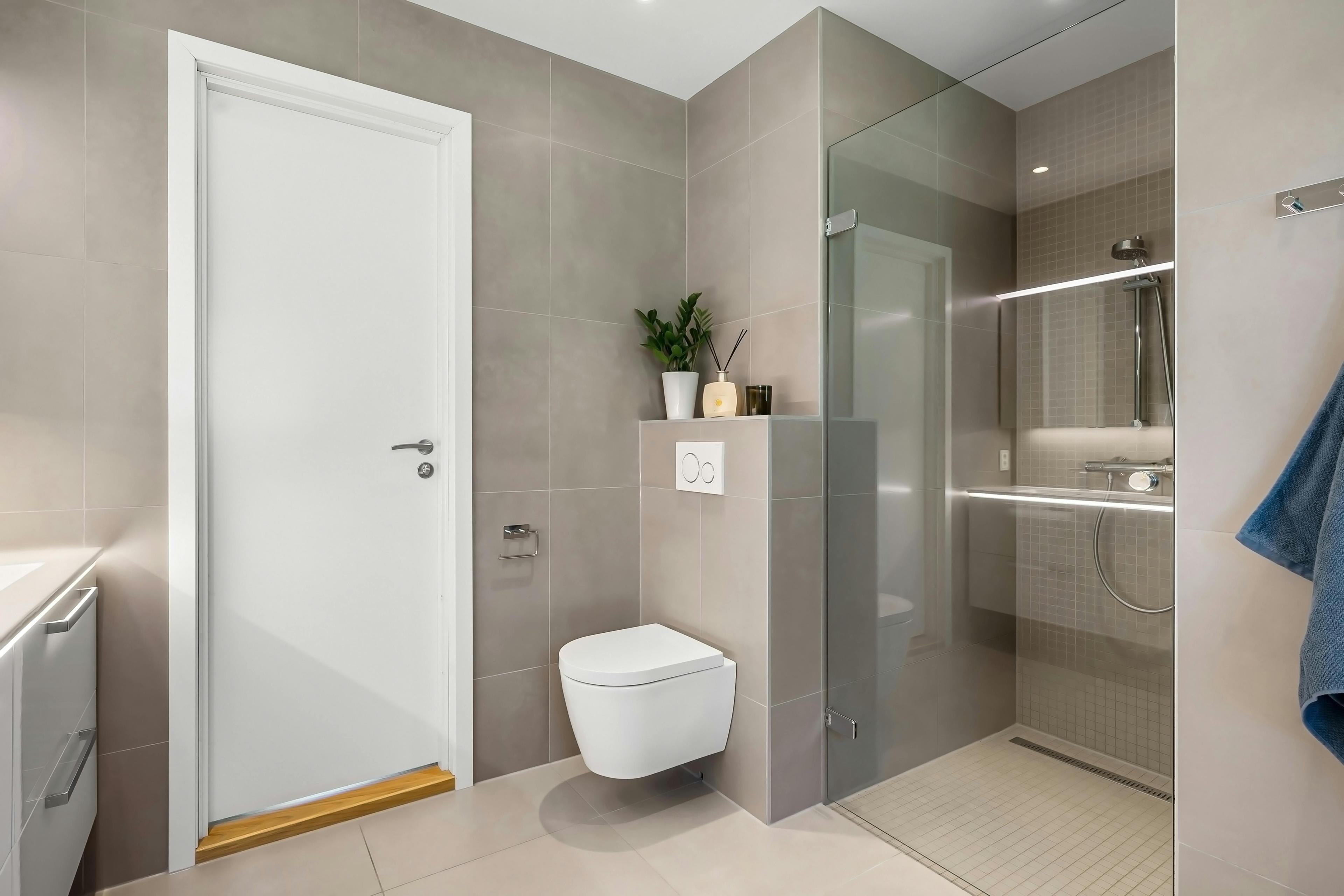 What Makes Stainless Steel Shower Door Hardware Essential for Long-Term Performance